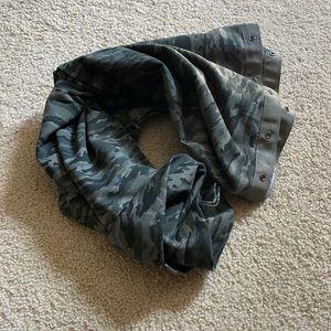 Lululemon Vinyasa Scarf Camo